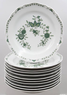Auktion 374<br>11x flache Teller, Hutschenreuther, Maria Theresia Schlossgarten, je D-25cm [1]