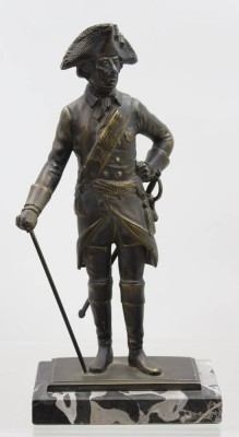 Auktion 374<br>Figur, Der alte Fritz, Metallguss auf Marmor, ca. H-27cm [1]
