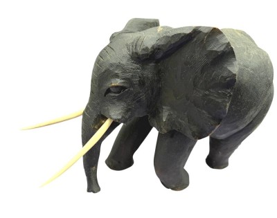 Auktion 374<br>gr. massiver Holzelefant aus Tropenholz, H-24 cm, 3,6 kg, Altersspuren [1]