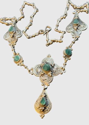 Auktion 374<br>Silber-925- Collier mit Malachit, undeutl. Punze, 30,06 gr., L-45 cm [1]