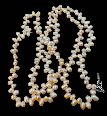 Auktion 374<br>lange Süsswasserperlenkette. leicht rosa, L-ca. 100 cm, Schliesse irgendwie defekt, 86 gr [1]