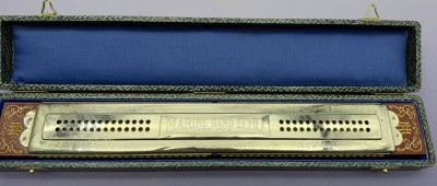 Auktion 374<br>grosse Mundharmonika Marine Band Echo von Hohner in OVP, L-40 cm [1]