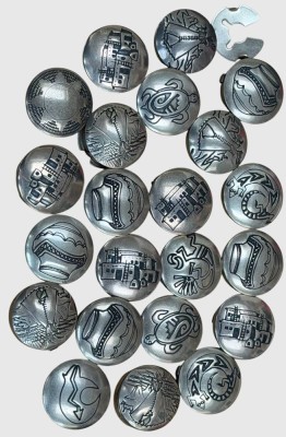 Auktion 374<br>22 Silber Knopfabdeckungen mit div. Motiven, geprüft, , untere Klappe aus Metall, wohl USA?, D-2 cm, zus. 78 gr [1]