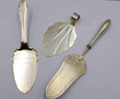 Auktion 374<br>3x div. Heber, versilbert, Größte L-25,5cm [1]