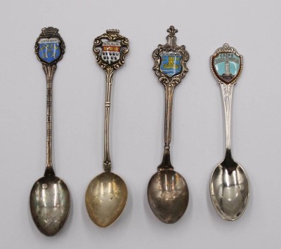 Auktion 374<br>4x div. Andenken-Löffel, Silber, 30,9gr., ca. L-10cm [1]