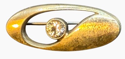 Auktion 375<br>kl. Silber-925- Brosche mit klaren Stein, L-3,3 cm, 3,58 gr [1]
