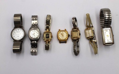 Auktion 375<br>7x div. Damen-Armbanduhren, meist Handaufzug, Werke nicht geprüft, Tragespuren [1]