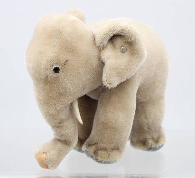 Auktion 375<br>Elefant, Steiff, nur Knopf, älter, ca. H-16cm [1]