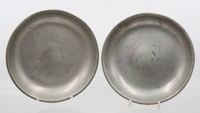 Auktion 375<br>2x Zinn-Schalen, alter?, je D-20,8cm H-3cm [1]