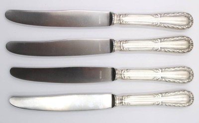 Auktion 375<br>4x schöne Speisemesser, 800er Silbergriffe, ca. L-24cm [1]