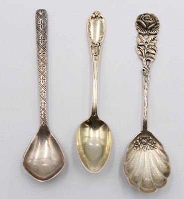Auktion 375<br>3x div. Silber-Löffel, 39,8gr., L-11,5cm [1]