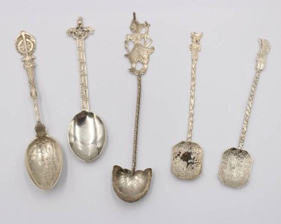 Auktion 375<br>5x Zierlöffel, Silber, zus. ca. 37,9gr., ca. L-12,8cm [1]