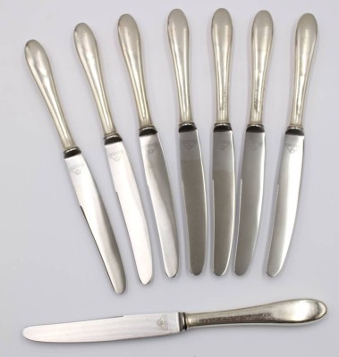 Auktion 375<br>8x Dessertmesser, 800er Silbergriffe, ca. L-17cm [1]