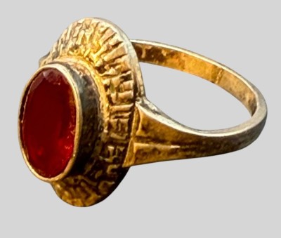 Auktion 375<br>alter Mädchenring, S-800- mit roten  Stein, RG ca. 47 [1]