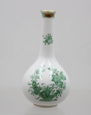 Auktion 375<br>Keulenvase, Herend, Aponyi grün, H-15cm [1]