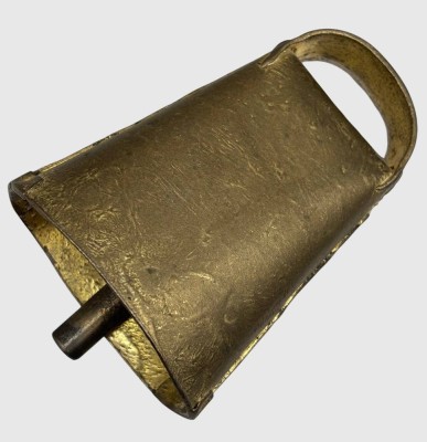 Auktion 375<br>kl. Kuhglocke, Messing, H-10,5 cm, B-7,5 cm [1]