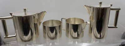 Auktion 375<br>vintage Art Tee-Kaffeeset, EPNS, Entwurf?, schwere Qualität, H-max. 15 cm, 4 tg. [1]