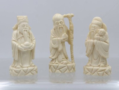 Auktion 375<br>3 Figuren der chinesischen Sternengötter Sanxing, Kunstharz, ca. H-9,5cm [1]