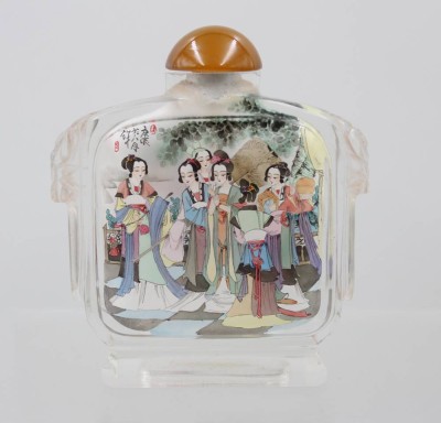 Auktion 375<br>gr. chinesische Schnupftabakflasche, Zwischenglasmalerei, ca. H-9,5cm B-8,5cm [1]