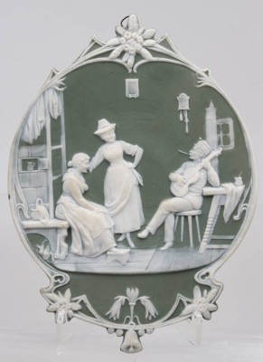 Auktion 375<br>Jugendstil-Wandbild, Jasperware, galante Szene, Nr. 5074/A, ca. 19 x 14cm [1]