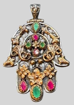 Auktion 375<br>gr. Silber-925- Anhänger Fatimas Hand (Hamsa),  tw. vergoldet, bestzt mit Farbsteinen, H-6 cm, B-3,5 cm, 13,13 gr. [1]