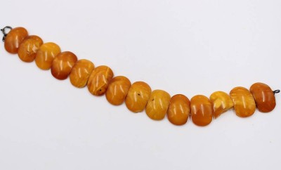 Auktion 375<br>Bernstein-Armband, älter, ein Stein beschädigt, ca. 13gr., B-2cm L-18cm [1]