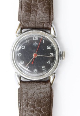 Auktion 375<br>vintage mechanische Armbanduhr,Thiel, Handaufzug, Werk läuft ca. D-3,2cm, Tragespuren [1]