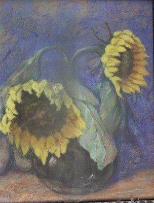 Auktion 375<br>Sonnenblumen, Stillleben, monogrammiert, verso undeutl. beschriftet, gerahmt/Glas, RG 50 x 60cm [1]