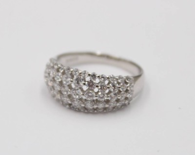 Auktion 375<br>Sterling-Silber-Ring, klarer Steinbesatz, 3,5gr., RG 57 [1]