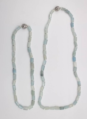 Auktion 375<br>2x div. Aquamarin-Ketten, Magnetschließen, ca. L-60 u. 44cm [1]