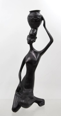 Auktion 375<br>stilisierte Skulptur im afrikanischen Stil, Kunstharz, ca.H-31cm [1]
