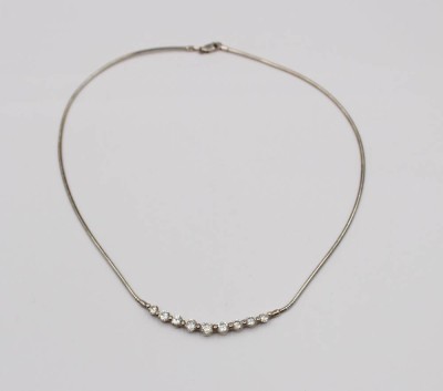 Auktion 375<br>925er Silber-Collier, klare Steine, ca. 10,9gr. , L-38cm [1]