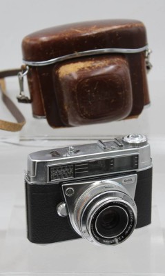 Auktion 375<br>analoge Kodak Retina Sucherkamera, in Bereitschaftstasche, Funktion nicht geprüft [1]