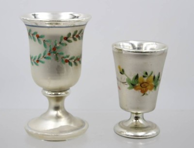 Auktion 375<br>2x div. Kelchgläser, sogen. Bauernsilber, Emaillemalerei, um 1900, ca. H-16 u. 12,5cm [1]