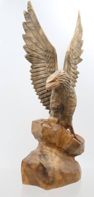 Auktion 375<br>handgeschnitzte Holzskulptur eines Adlers, älter, ca. H-37cm, an den Flügeln beschädigt [1]