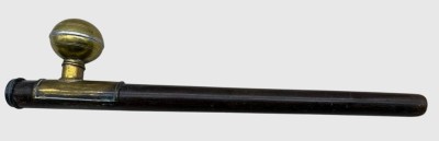 Auktion 375<br>antike Opiumpfeife ?, Messing/Holz, L-31,5 cm [1]