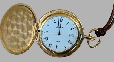 Auktion 375<br>Junghans Sprungdeckel Taschenuhr, Quartzwerk läuft, Double, D-4 cm [1]