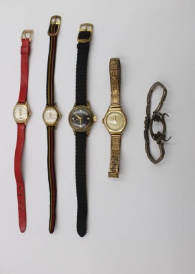 Auktion 376<br>4x div. Vintage-Damenarmbanduhren, 3x Werke laufen, anbei Uhrenband, getragene Erhaltungen [1]