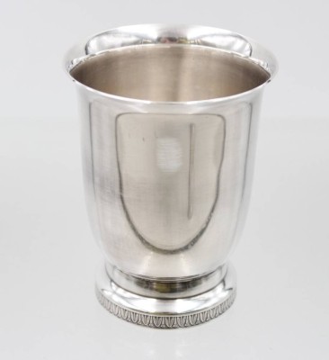 Auktion 376<br>835er Silber-Becher, 95,9gr., ca. H-8,3cm [1]