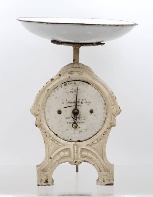 Auktion 376<br>antike Federwaage, Wirtschaftswaage Fabrikmarke, um 1900/1920, Teller nicht aus der Zeit, ca. H-34cm, Alters-u. Gebrauchsspuren [1]