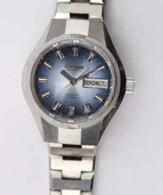 Auktion 376<br>Vintage Damen-Armbanduhr, Citizen Automatic 28800, Werk läuft, getragene Erhaltung,  D-2,5cm [1]