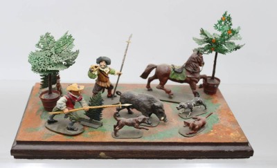 Auktion 376<br>Zinnfiguren auf Platte, bemalt, Jagdszene,  Reiterfigur vorhanden, Platte ca. 15 x 27cm [1]