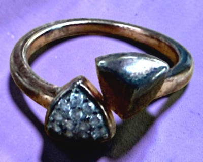 Auktion 376<br>Silberring-925- mit  klaren Steinen, offen, 2,18 gr. [1]