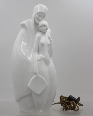 Auktion 376<br>Nachtlicht, Limoges, Weißporzellan, um 1920, Funktion icht geprüft (alter Stecker), ca. H-32,5cm [1]