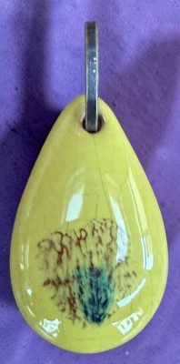 Auktion 376<br>gr. gelber Anhänger von 