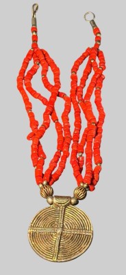 Auktion 376<br>je vierreihiges Korallencollier mit gr. Messing-Anhänger, 90,25 gr, L-46 cm [1]