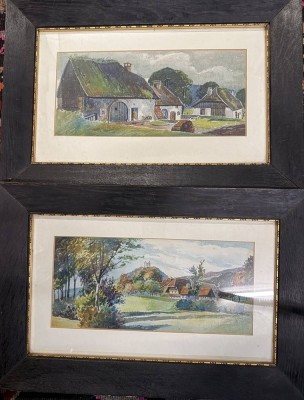 Auktion 376<br>2x unleserl. signiertes Aquarell  dat. 1914, ger/Glas, je RG 32x48 cm, Dorfszenen [1]