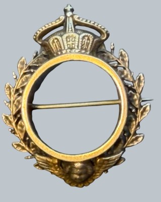 Auktion 376<br>Münzbroschen- oder Foto-Fassung, Silber-800-, Innendurchmesser 2 cm, 4,87 gr [1]
