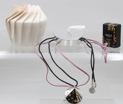 Auktion 376<br>kl. Geschenkeset - Swarowski Parfum Anhänger sowie Parfum-Öl Nest  [1]