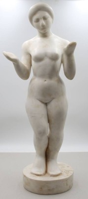 Auktion 376<br>Hohe Marmorfigur einer Nackten wohl Baigneuse - Monogrammiert und Nummeriert 4/9  [1]